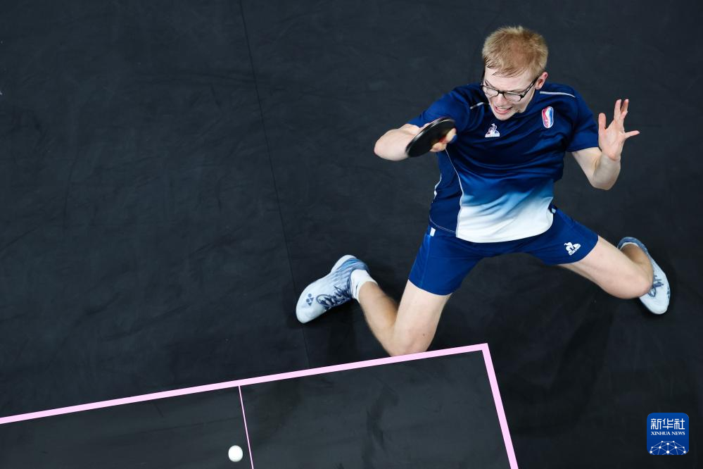 展的深刻洞 展的深刻洞