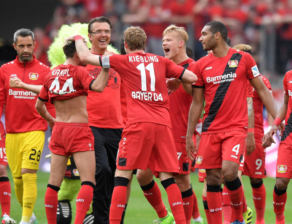 特别是中场 特别是中场