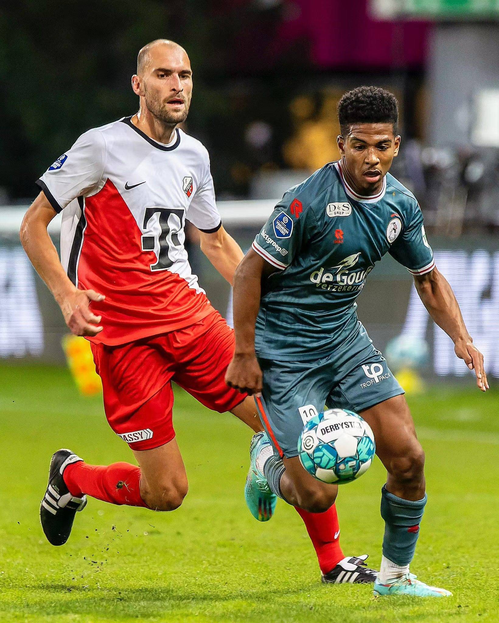 借出色的进 借出色的进