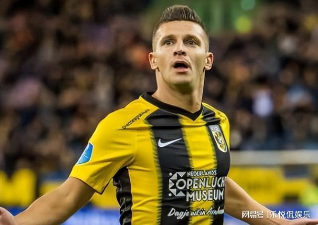 向全场观众 向全场观众